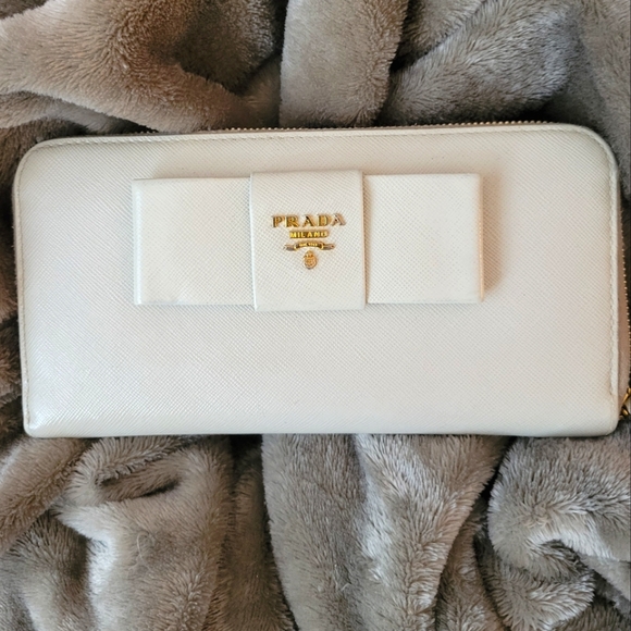 Prada Handbags - Preloved Vintage Prada wallet READ DESCRIPTION